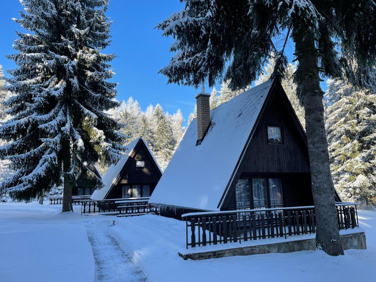 Hotel A Penzion Pegas Vlachovice Buitenkant foto