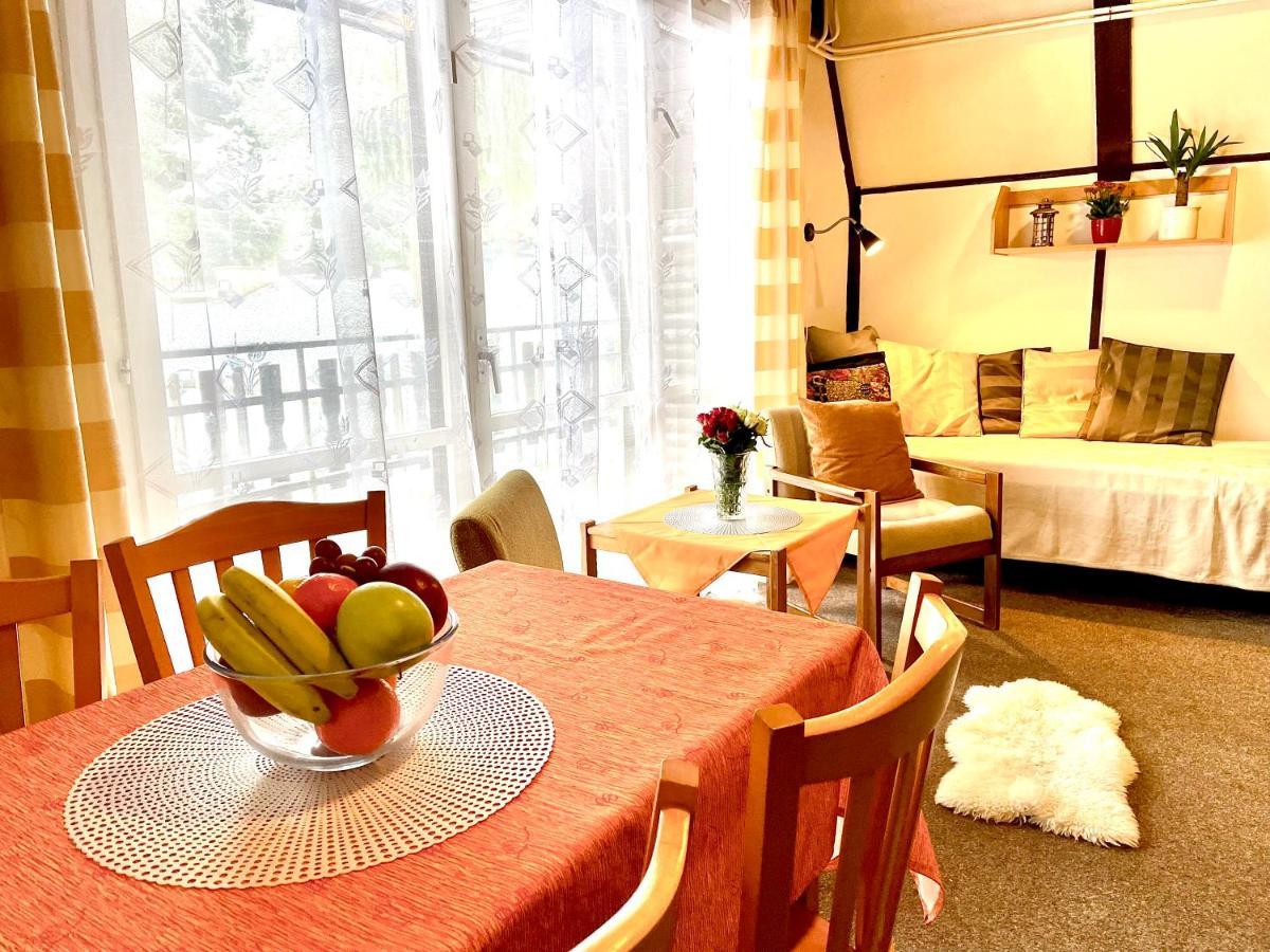 Hotel A Penzion Pegas Vlachovice Buitenkant foto