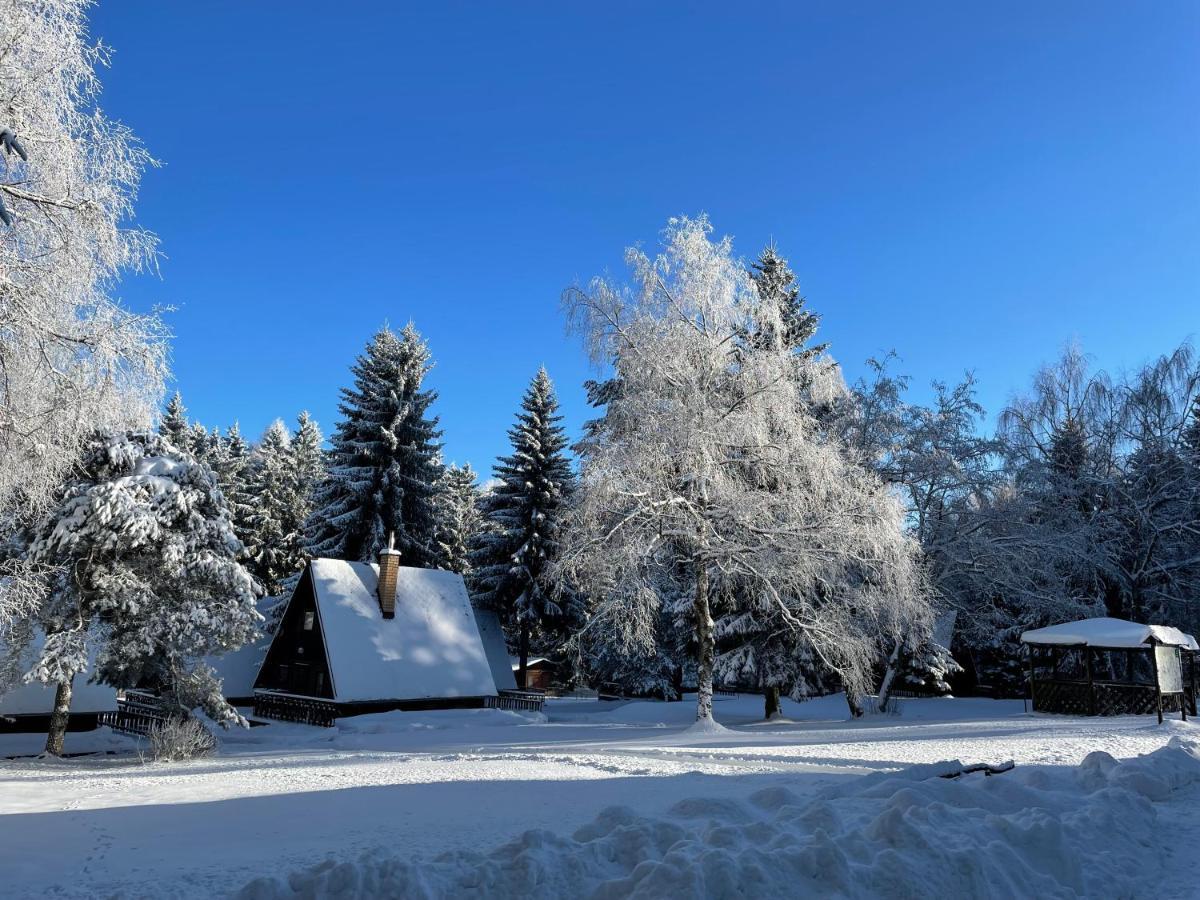 Hotel A Penzion Pegas Vlachovice Buitenkant foto
