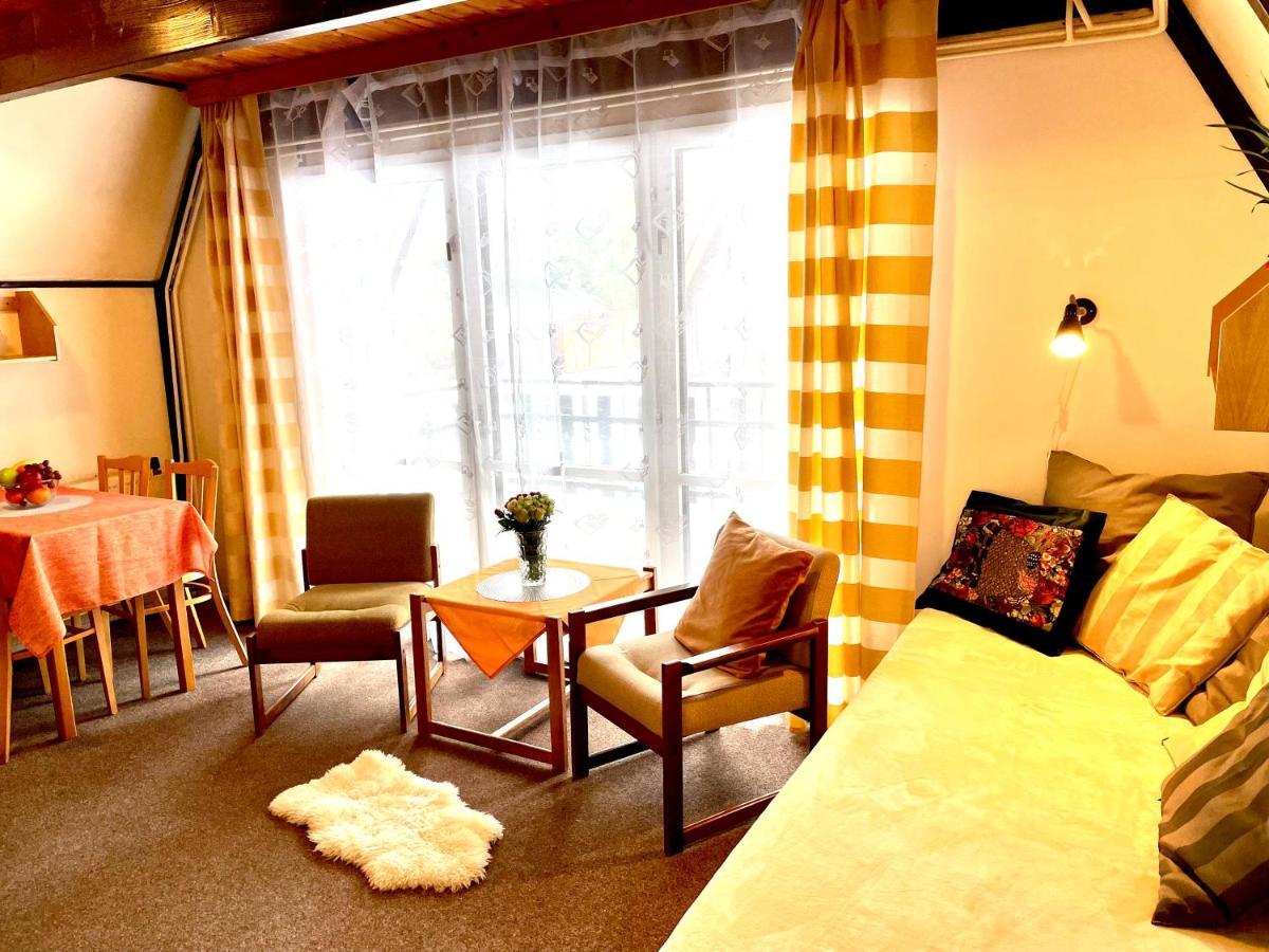 Hotel A Penzion Pegas Vlachovice Buitenkant foto