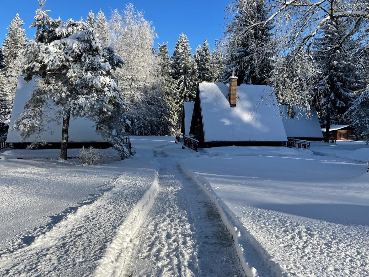 Hotel A Penzion Pegas Vlachovice Buitenkant foto