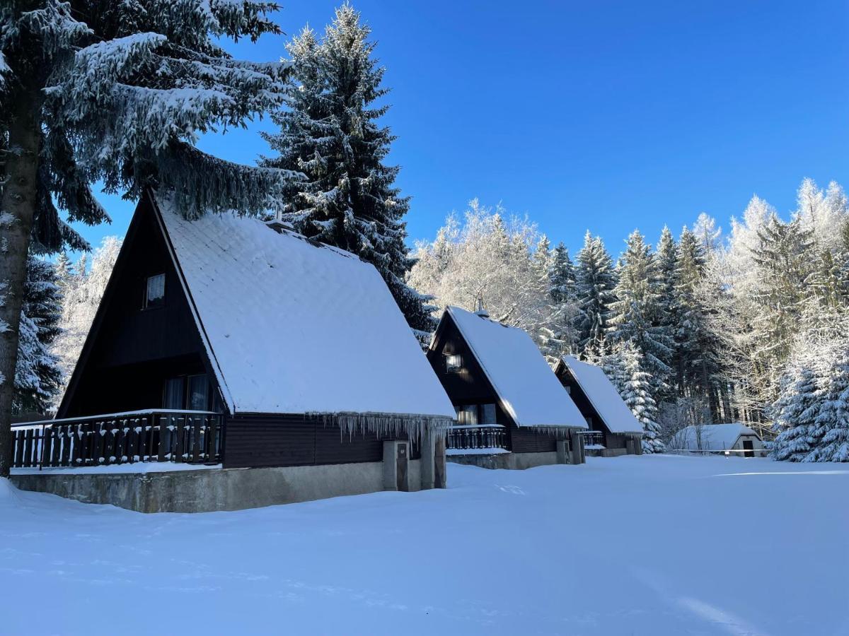 Hotel A Penzion Pegas Vlachovice Buitenkant foto
