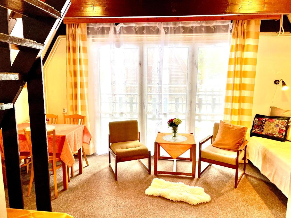 Hotel A Penzion Pegas Vlachovice Buitenkant foto
