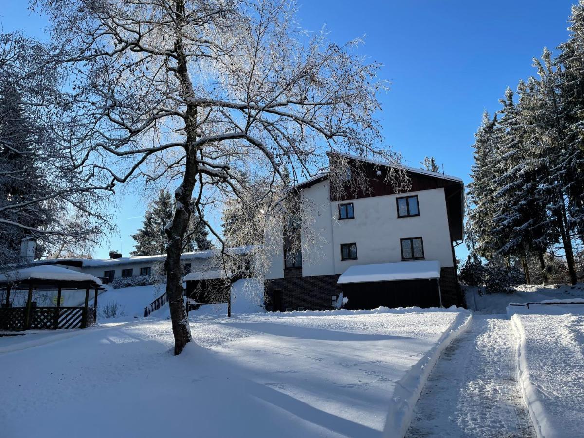 Hotel A Penzion Pegas Vlachovice Buitenkant foto