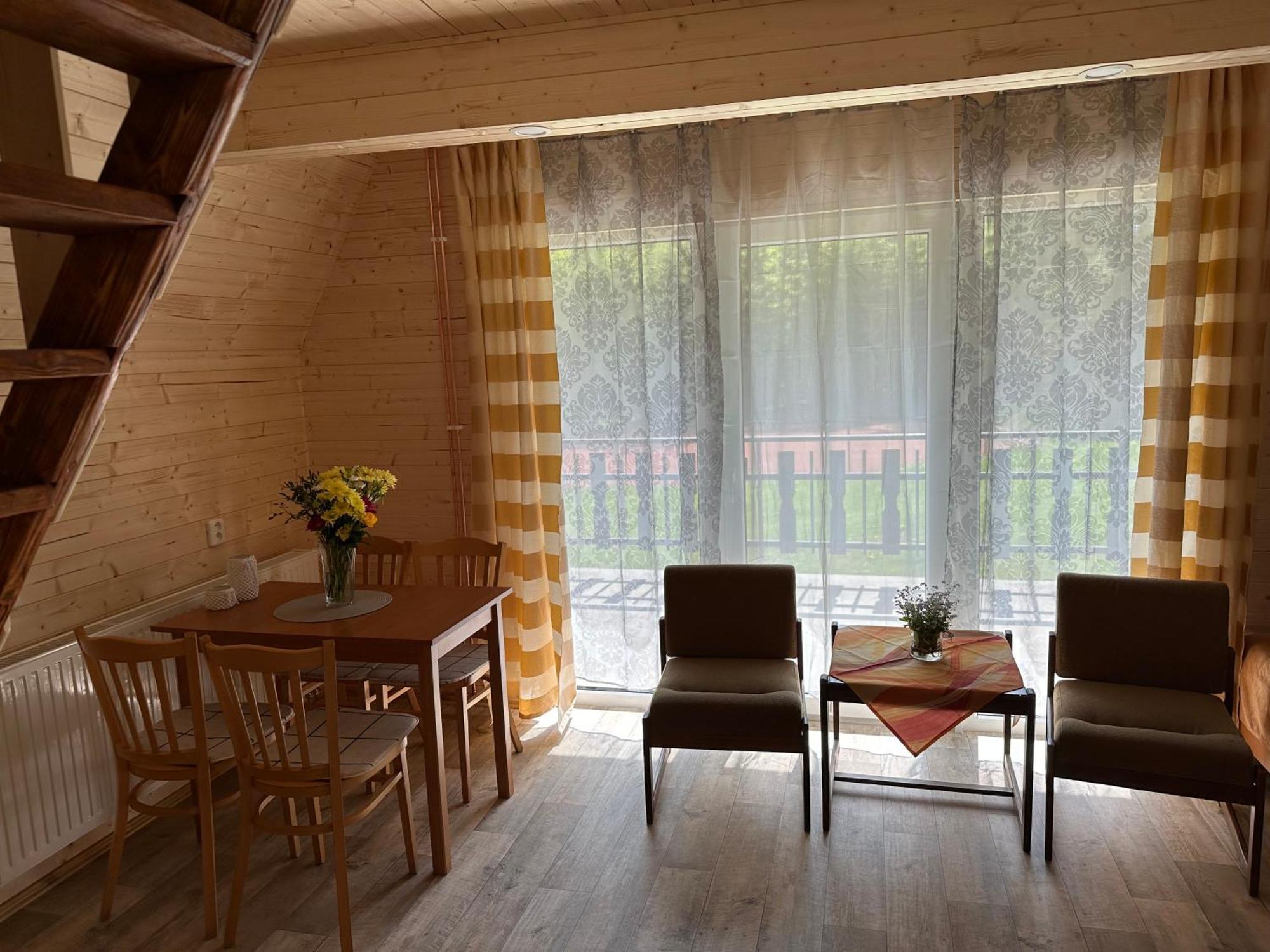 Hotel A Penzion Pegas Vlachovice Buitenkant foto
